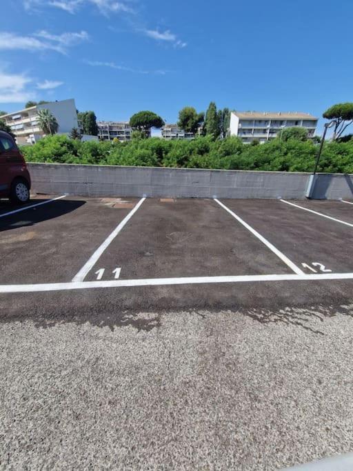 Terrazza A Nettuno E Chiesa Giubilare Santa Maria Goretti Exterior photo